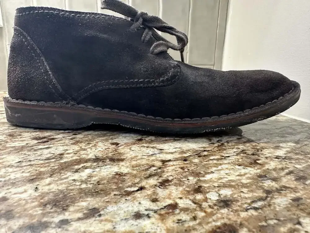 John Varvatos Star USA Hipster Suede‎ Chukka Boots with Tire Tread Sole B2